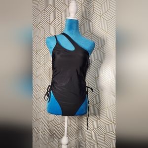 Womens black one piece bathing suit (SIZE M)